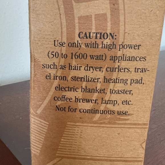 Eddie Bauer 🆕 Foreign/Travel Voltage Converter - Picture 2 of 4